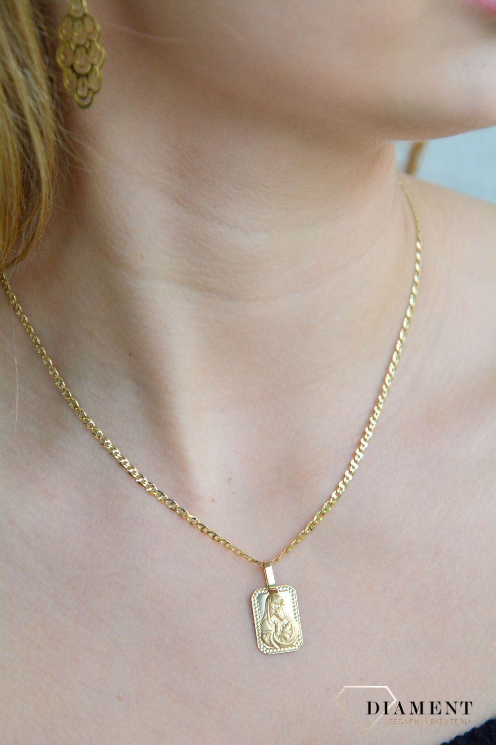 Złota zawieszka 585 medalik Matka Boska z dzieciątkiem ZA 7638.jpg